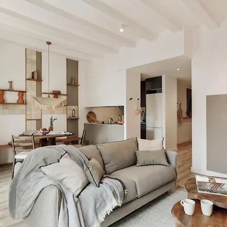 Orosi - 2 Bedrooms And Balcony In Poble Sec Apartman