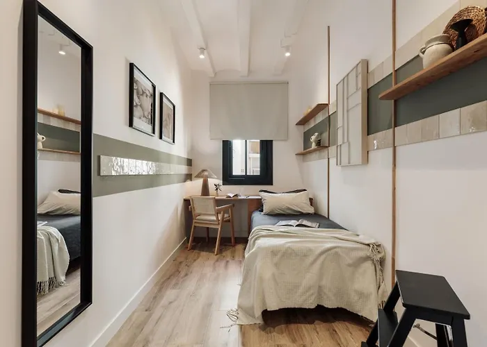 Orosi - 2 Bedrooms And Balcony In Poble Sec Apartment Barcelona
