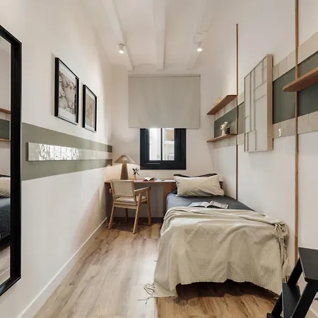 Orosi - 2 Bedrooms And Balcony In Poble Sec Apartment Barcelona