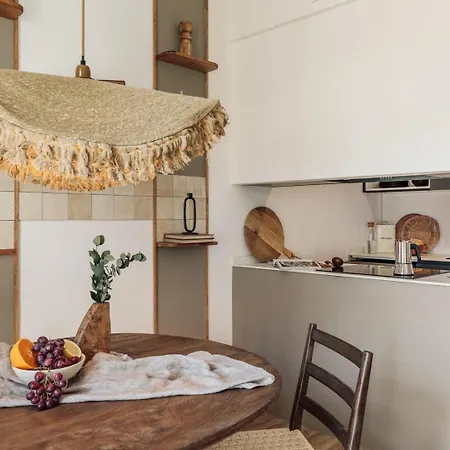 Orosi - 2 Bedrooms And Balcony In Poble Sec Apartment Barcelona