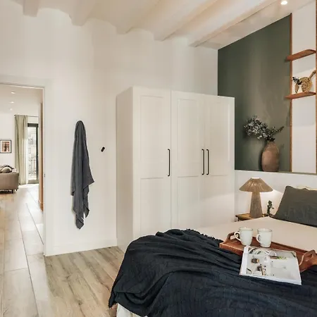 Orosi - 2 Bedrooms And Balcony In Poble Sec * Barcelona