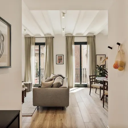Apartment Orosi - 2 Bedrooms And Balcony In Poble Sec